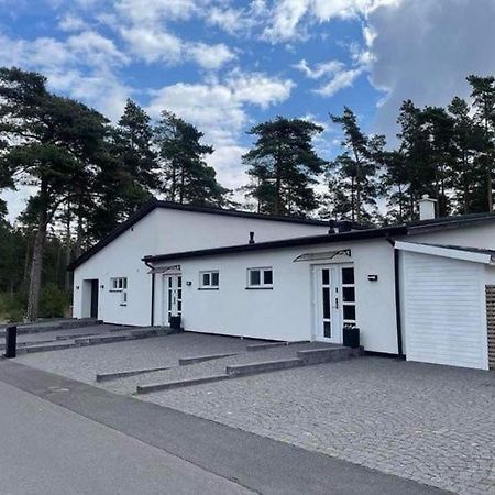 Nyrenoverad Lagenhet Åhus Eksteriør billede